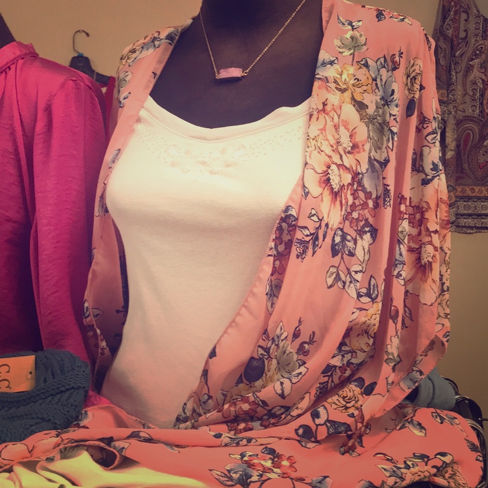 Pink floral cardigan Shaw brand new